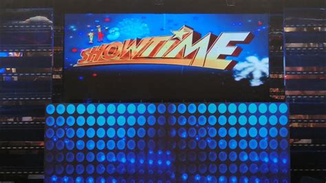 IT'S SHOWTIME Experience with Studio Tour .